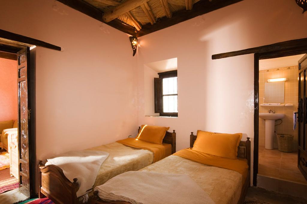 Tigmi Tachddirt Hotel Tacheddirt Ruang foto