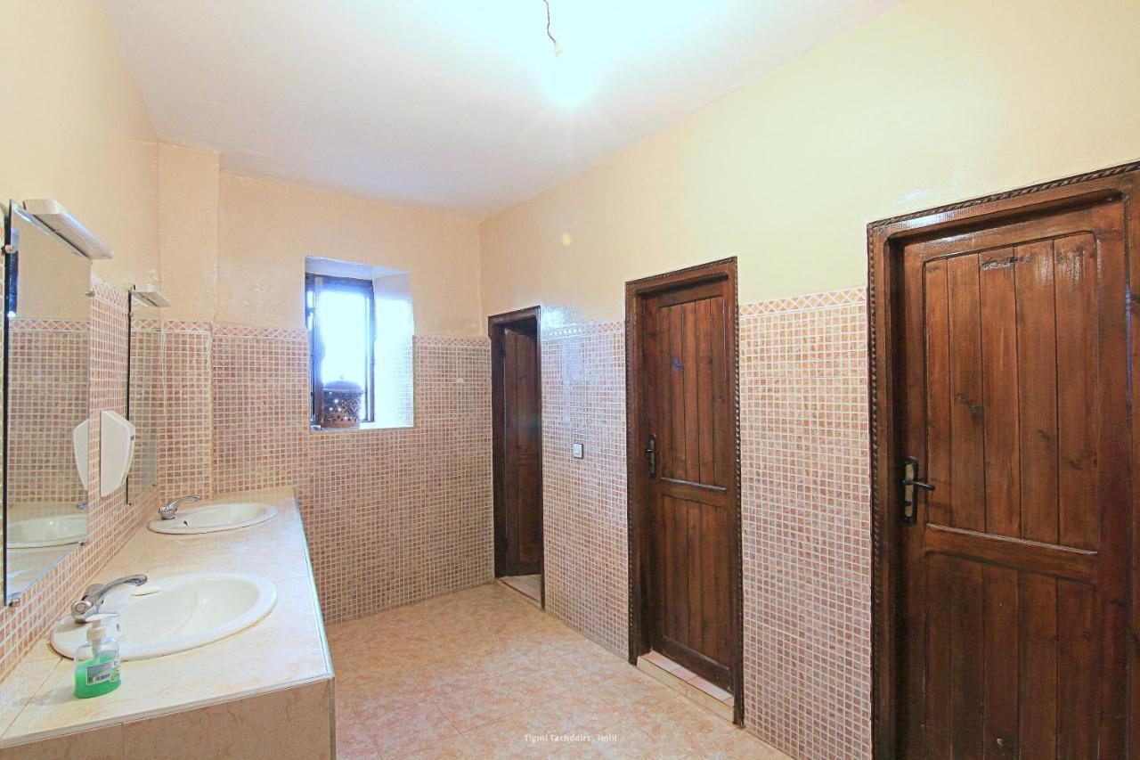 Tigmi Tachddirt Hotel Tacheddirt Bagian luar foto