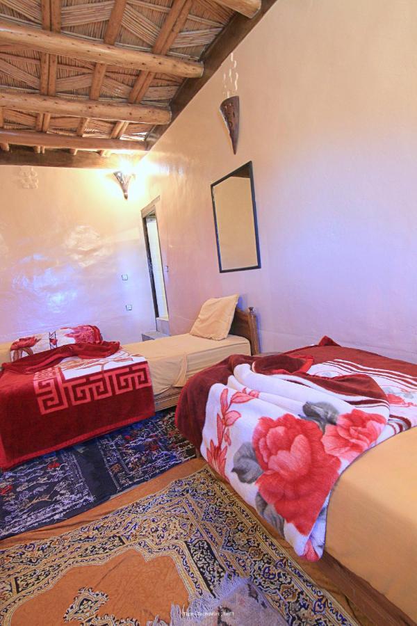 Tigmi Tachddirt Hotel Tacheddirt Bagian luar foto